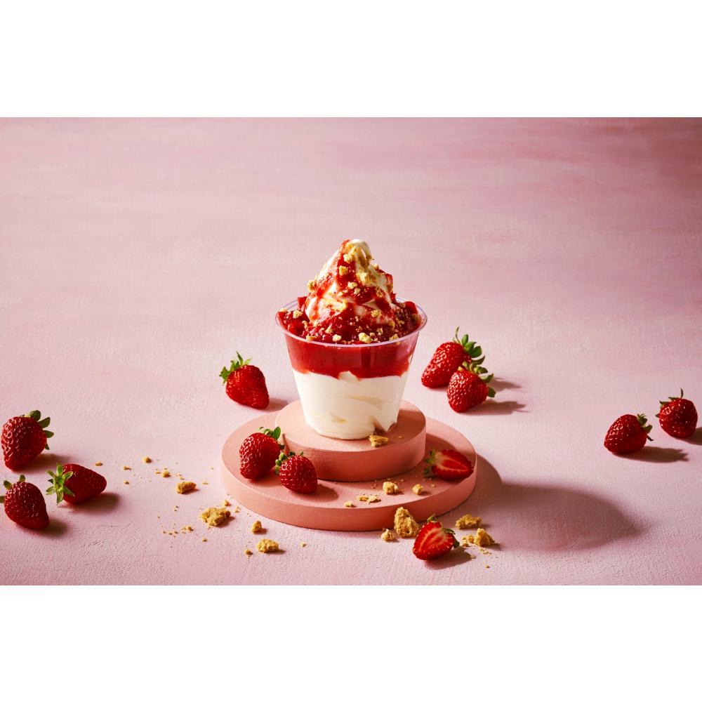 Coulis Strawberry Sundae