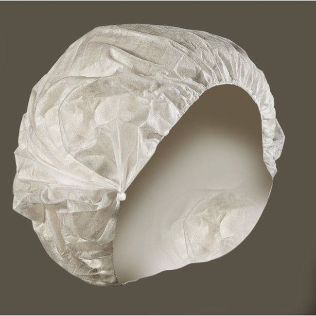 21 in White Bouffant Cap