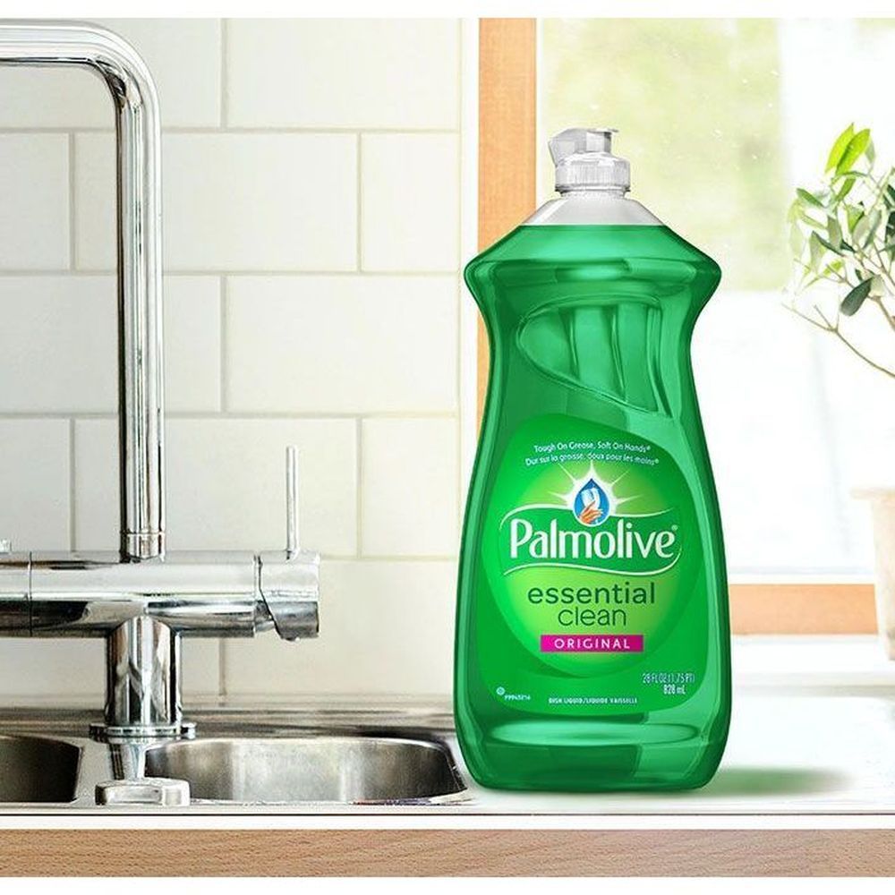 Palmolive Essential Clean Liquid Dish Soap, 28 Ounce -- 9 Per Case