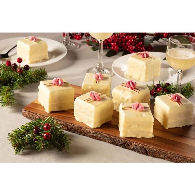 Hafner Vanilla Cream Cake With White Chocolate Icing - Christmas Gift, 55 G -- 28 Per Case