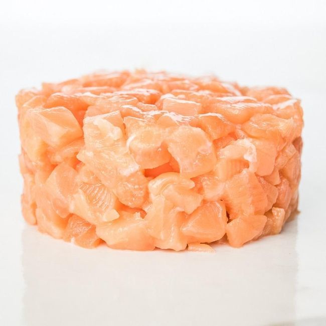 Fumoir Grizzly Diced Atlantic Salmon, 1 Kg -- 8 Per Case