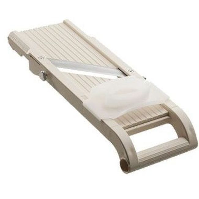 Benriner Grande Mandoline Haut De Gamme Avec Base Antidérapante, 36,2 Cm De Longueur X 14,5 Cm De Largeur X 4,3 Cm De Hauteur