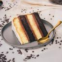 Carlos 8 inch Black and White Cake Slice, 2 count -- 12 per case
