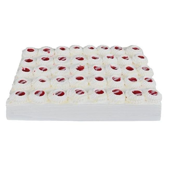 King's Pastry Strawberry Shortcake Slab Cake, 2.04 Kg