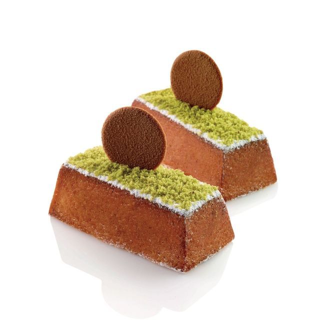 Silikomart Moule À Mini-gâteaux En Silicone Noir À 30 Cavités, 61 Cm De Longueur X 40 Cm De Largeur X 3,8 Cm De Hauteur